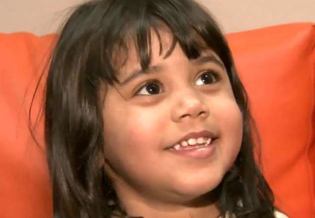 Imagem da noticia Menina que ficou famosa após esconde-esconde conhece o SBT e ganha surpresa