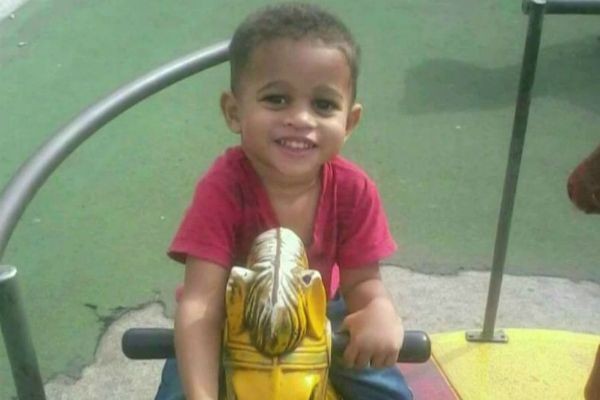 Imagem da noticia Menino baleado em casa tem morte cerebral 