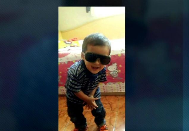 Menino de 5 anos morre após ser atropelado por viatura da polícia