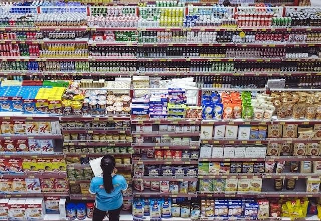 Imagem da noticia Após três meses em alta, vendas no varejo caem 0,6% em novembro de 2022