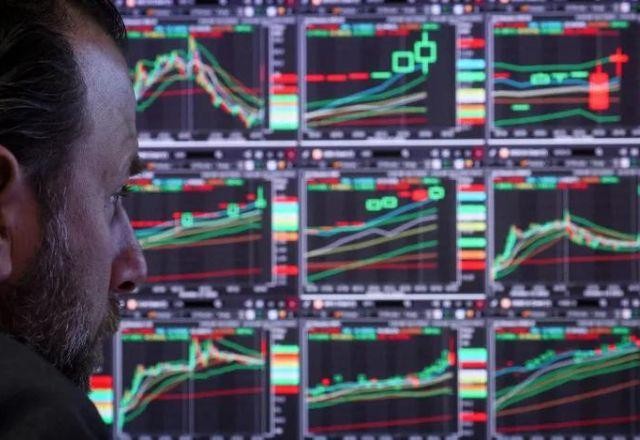 Imagem da noticia Ibovespa dispara com juros nos EUA e revisão da perspectiva de risco