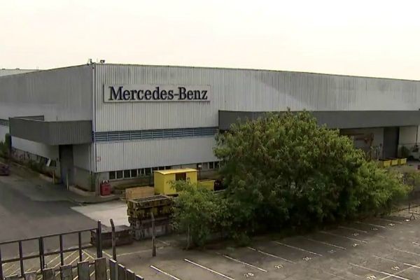 Imagem da noticia Mercedes Benz demite 370 funcionários no ABC paulista