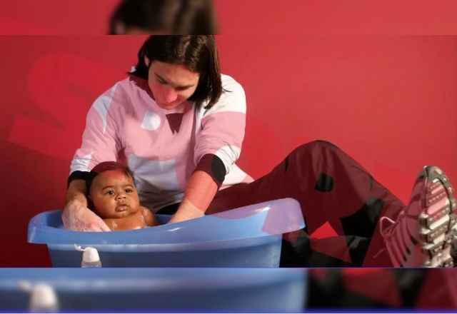 Foto de Messi com Lamine Yamal ainda bebê; entenda a história da imagem histórica