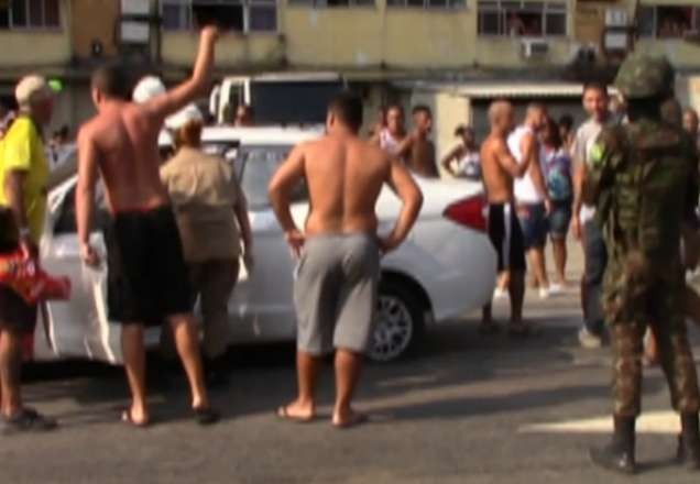 Imagem da noticia Militares acusados de matar 2 pessoas com mais de 60 tiros são ouvidos