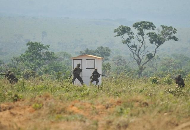 Imagem da noticia Acidente militar: oito ficam feridos em centro de treinamento do Exército