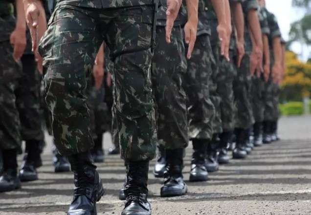 Imagem da noticia Militares que não tinham direito ao auxílio de R$600 terão que devolver o dinheiro