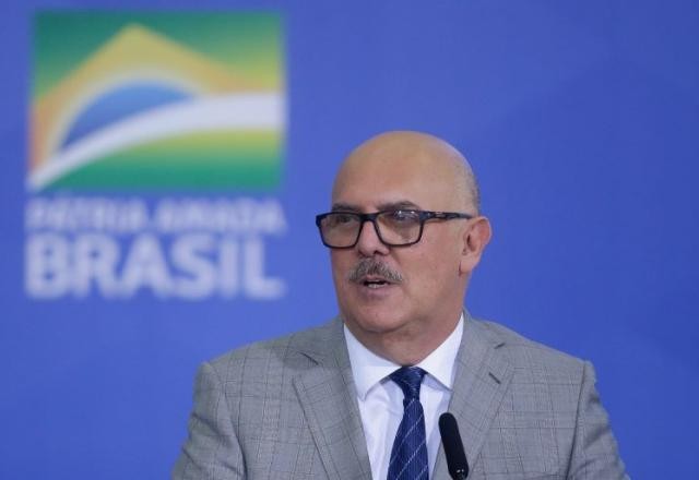 Imagem da noticia Milton Ribeiro fala sobre demissão: "Para que não paire nenhuma incerteza"