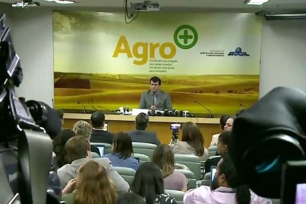 Imagem da noticia Ministério da Agricultura afasta 33 funcionários após operação da Polícia Federal