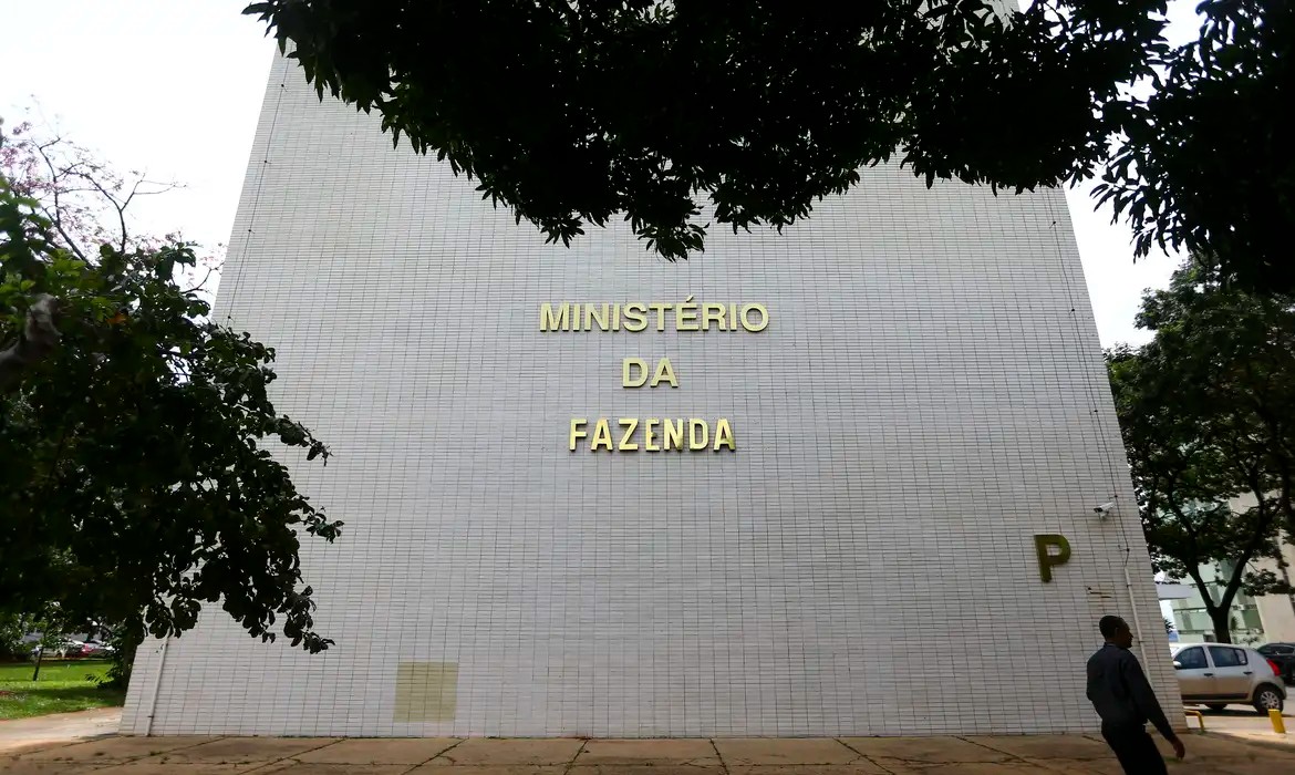Imagem da noticia Câmara aprova projeto que agiliza processos de falência