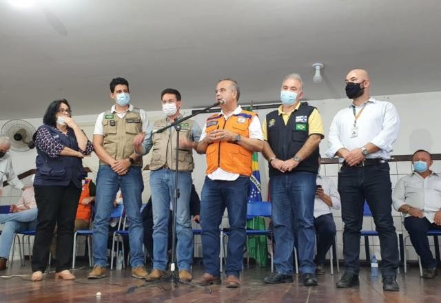 Imagem da noticia Queiroga promete reforço de vacinas para sul da Bahia, mas não dá prazos