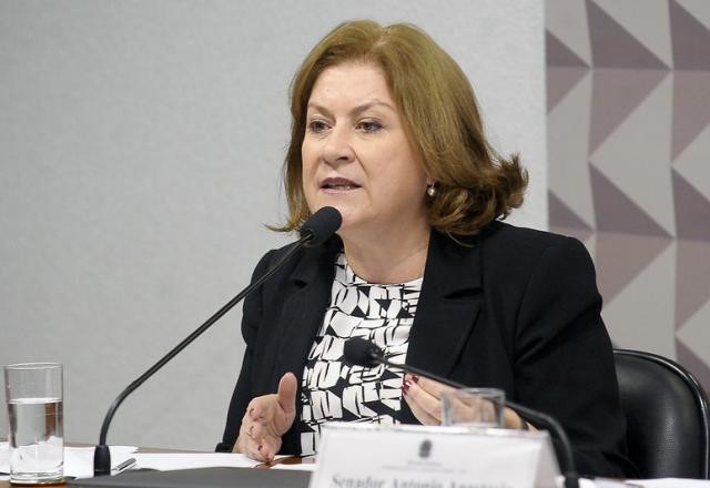Imagem da noticia Número 2 da Casa Civil é socorrida às pressas no Planalto