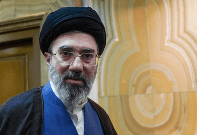 Guarda Revolucionária articulou para impor Mojtaba Khamenei como novo líder supremo do Irã