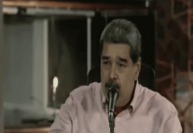 Imagem da noticia Maduro desafia Trump e diz que "nenhum império tocará o solo sagrado da Venezuela"