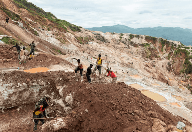 Imagem da noticia Deslizamento de terra mata mais de 200 em mina no Congo 