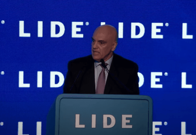 Imagem da noticia Moraes diz que vivemos "odiosa e nociva polarização, insuflada pelas redes sociais"