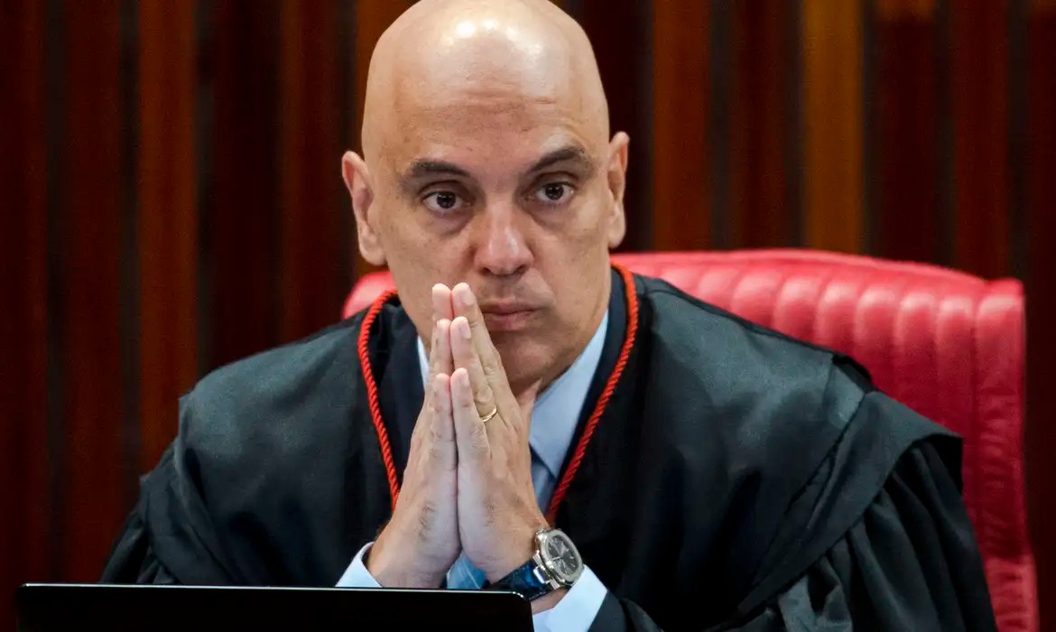Imagem da noticia Oposição quer usar decisão de banir X para reforçar pedido de impeachment de Moraes