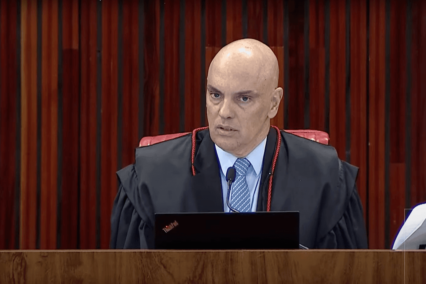 Imagem da noticia Moraes se despede do TSE com histórico de endurecimento contra bolsonarismo