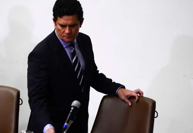 Imagem da noticia Moro deseja "plena recuperação" a Bolsonaro após presidente testar positivo