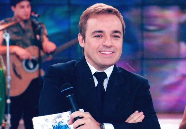 Imagem da noticia Morre o apresentador Gugu Liberato