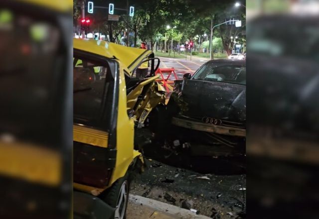 Imagem da noticia Motorista bêbado em carro de luxo causa acidente e deixa uma pessoa ferida em São Paulo