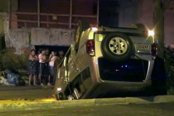 Imagem da noticia Motorista bêbado capota carro e mata amigo que estava de passageiro