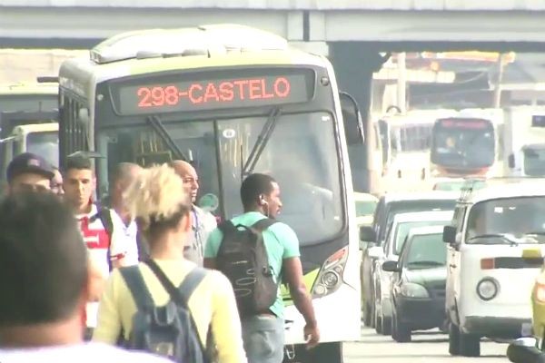 Imagem da noticia Motoristas e cobradores de ônibus realizam greve no Rio