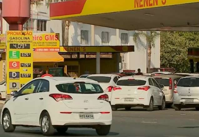 Motoristas reclamam de aumento no preço da gasolina no DF