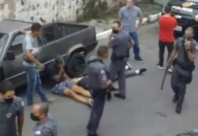 SP: moradores protestam após morte de jovem por policial civil