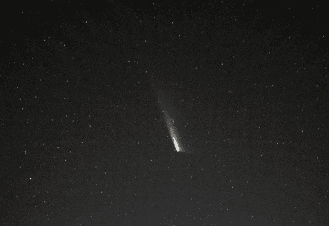 Imagem da noticia Cometa mais brilhante do ano poderá ser visto do Brasil  nesta segunda (13)