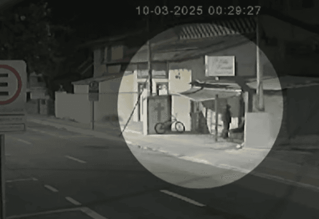 Imagem da noticia Câmera flagra momento em que homem incendeia sofá; quatro morrem em abrigo 