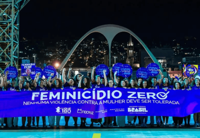 Imagem da noticia Desfile das Campeãs no Rio vira palco para bloco Feminicídio Zero