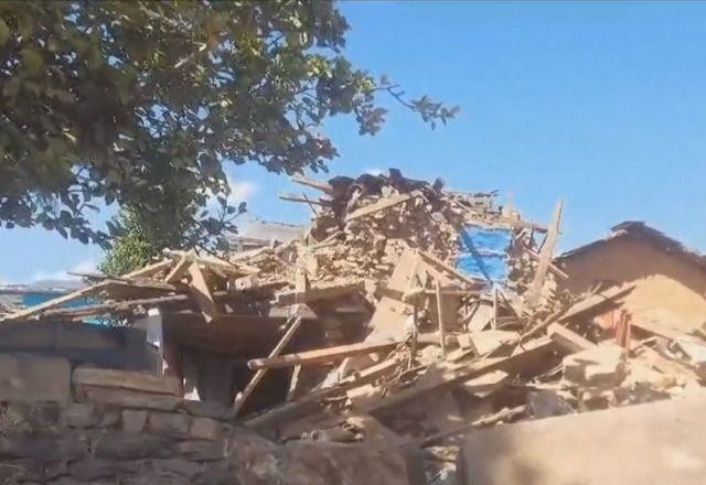 Imagem da noticia Terremoto deixa mais de 150 pessoas mortas no Nepal