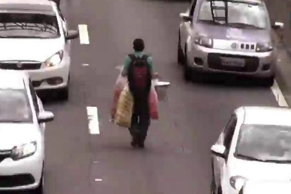 Imagem da noticia Neste ano, 16 pessoas morreram nas marginais de SP 