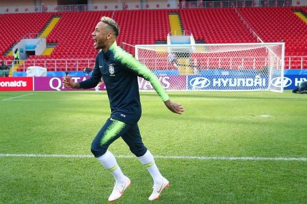 Neymar é eleito o melhor jogador em partida contra o México