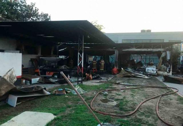 Imagem da noticia Ex-presidente do Flamengo é denunciado por incêndio no Ninho do Urubu