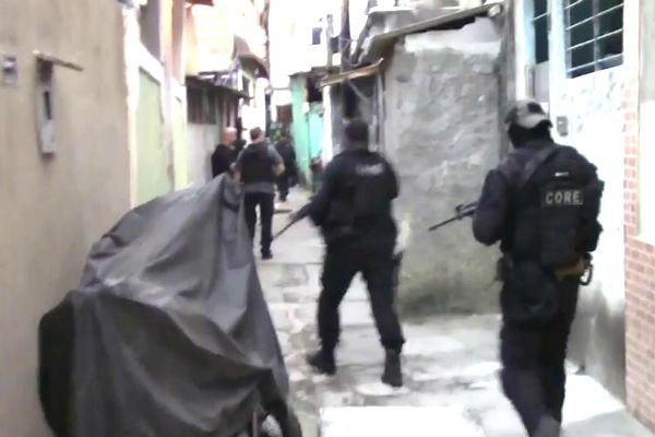 Imagem da noticia No Rio, 25 traficantes são presos por suspeita de roubar cargas