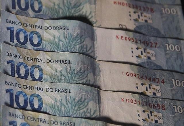 Imagem da noticia Empréstimo consignado deve ficar de fora do novo Bolsa Família