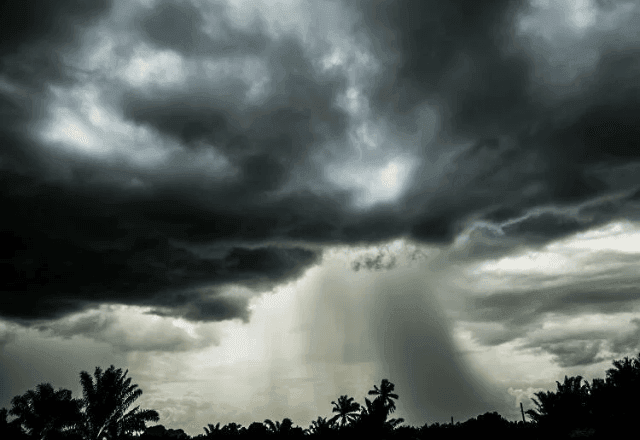 Imagem da noticia Por que está chovendo tanto em fevereiro? Entenda o que explica os volumes elevados pelo país