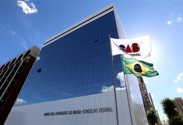 Imagem da noticia OAB parabeniza Jorge Messias por ter sido escolhido para a AGU