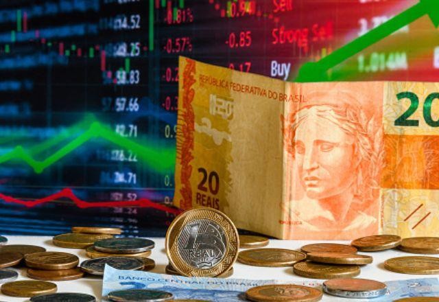 Imagem da noticia Mercado financeiro oscila sob pressão externa: bolsa sobe, dólar em queda