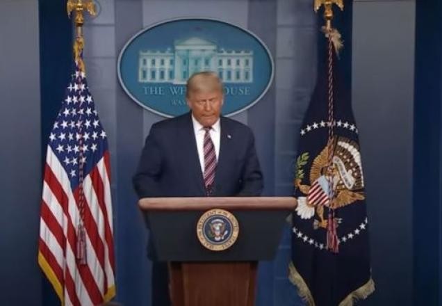 Emissoras avaliam que Trump mentia em discurso e cortam transmissão