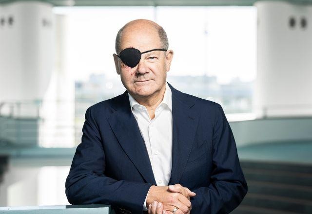 Imagem da noticia Chanceler da Alemanha publica foto com tapa-olho após acidente: "Ansioso pelos memes"