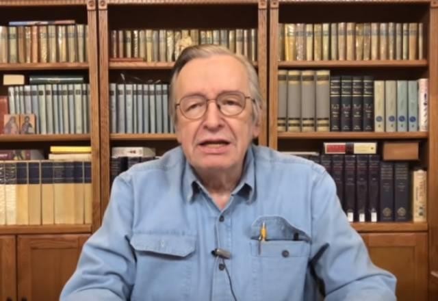 Imagem da noticia Olavo de Carvalho sofre mal súbito e é internado em hospital de SP