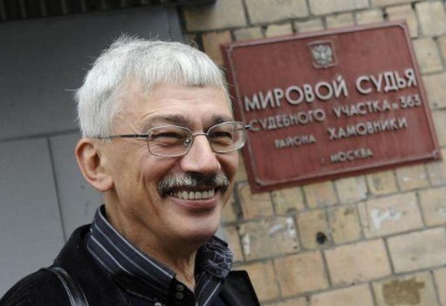 Imagem da noticia Rússia condena ativista de direitos humanos a quase 3 anos de prisão por criticar invasão na Ucrânia