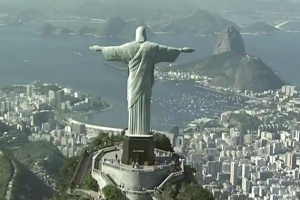 Imagem da noticia Onda de violência muda rotina dos cariocas