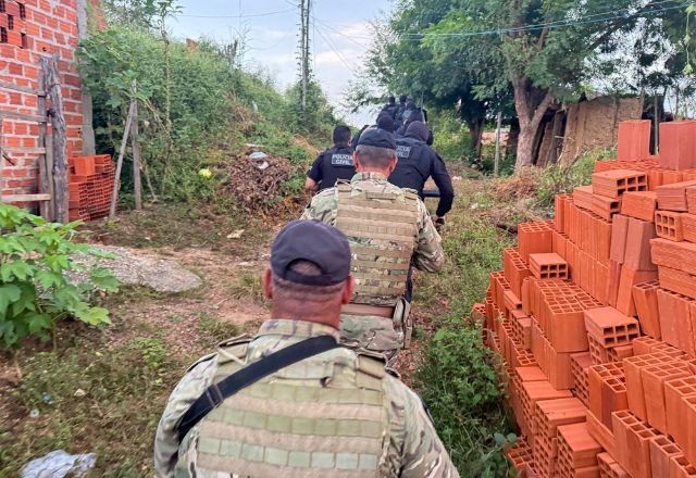 Imagem da noticia Influenciadora debocha ao ser presa em operação contra organização criminosa no Piauí
