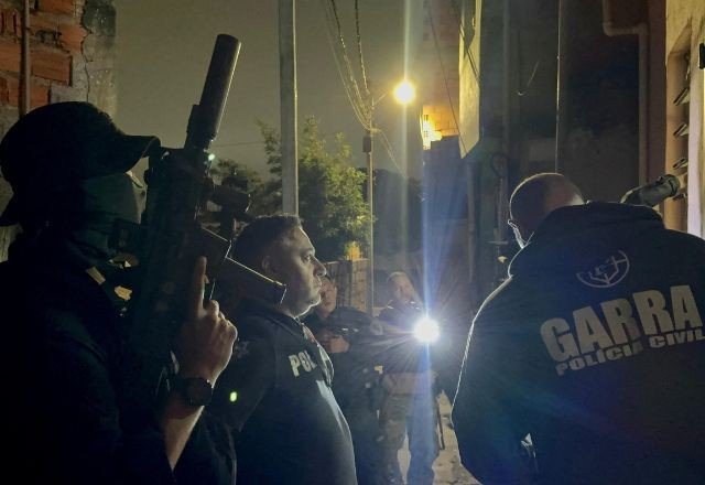Imagem da noticia Criminosos são presos por simular contas do governo do RS para receber doações 
