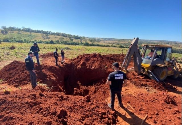 Imagem da noticia Ossada enterrada a 5 metros de profundidade é de mulher assassinada pelo namorado em Goiás