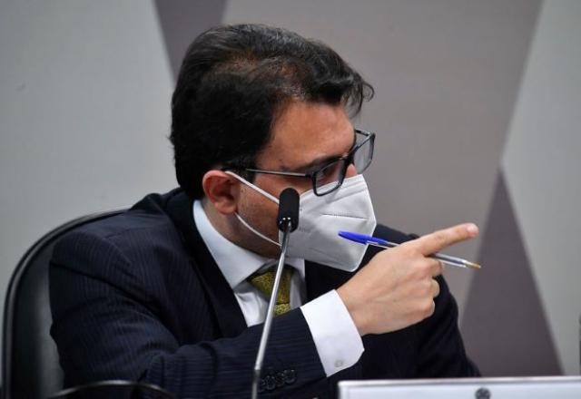 Imagem da noticia À CPI da Covid, empresário nega ter financiado sites de fake news