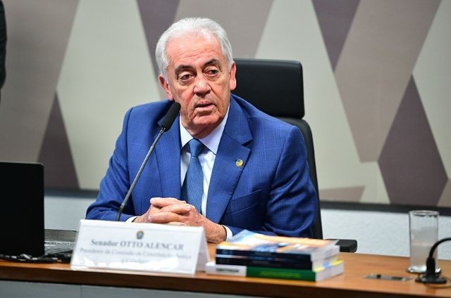 Imagem da noticia Presidente da CCJ do Senado sobre PEC da Blindagem: "quem lutou para aprovar está arrependido"